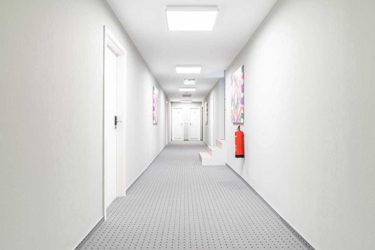 Messe Hostel